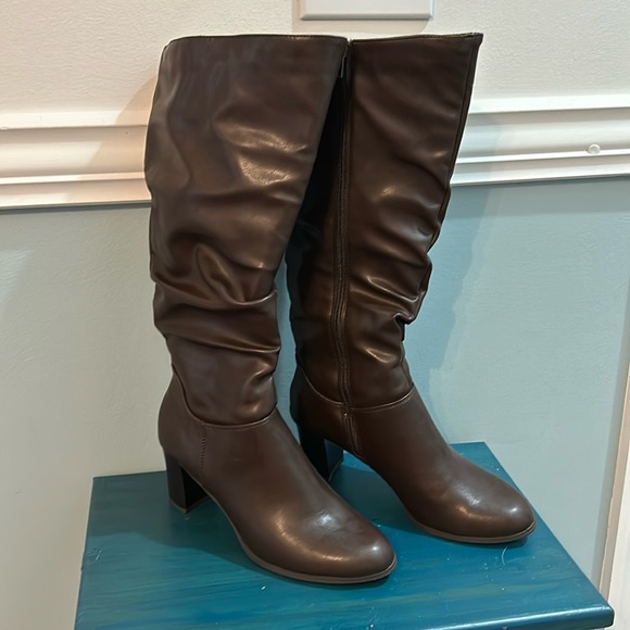 Easy Street Knee High Brown Boots - Picture 1 of 11
